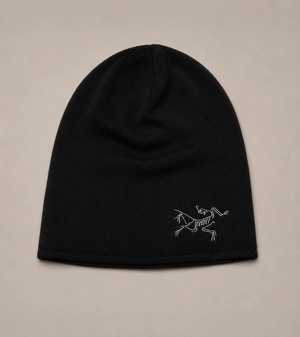 Beanie Black Minimal Logo